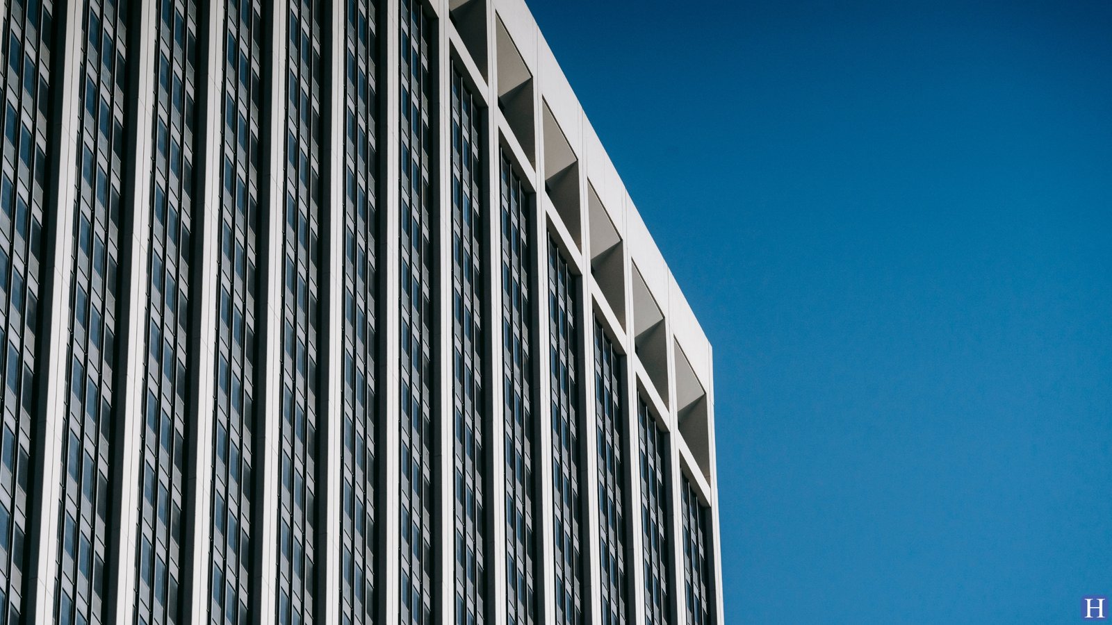 How to value a business guide - Harris Acquire M&A
