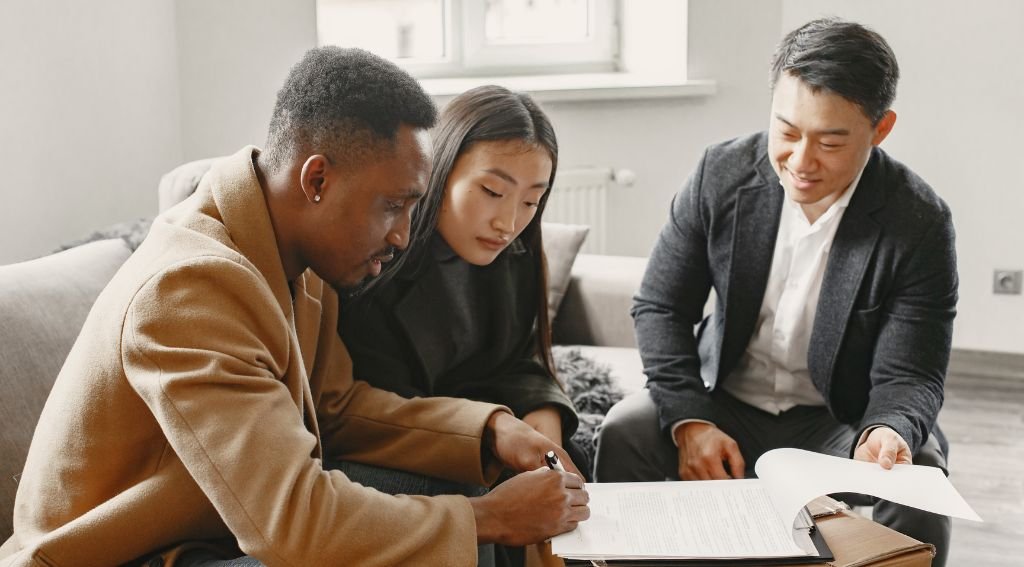 How to navigate critical moments of a deal